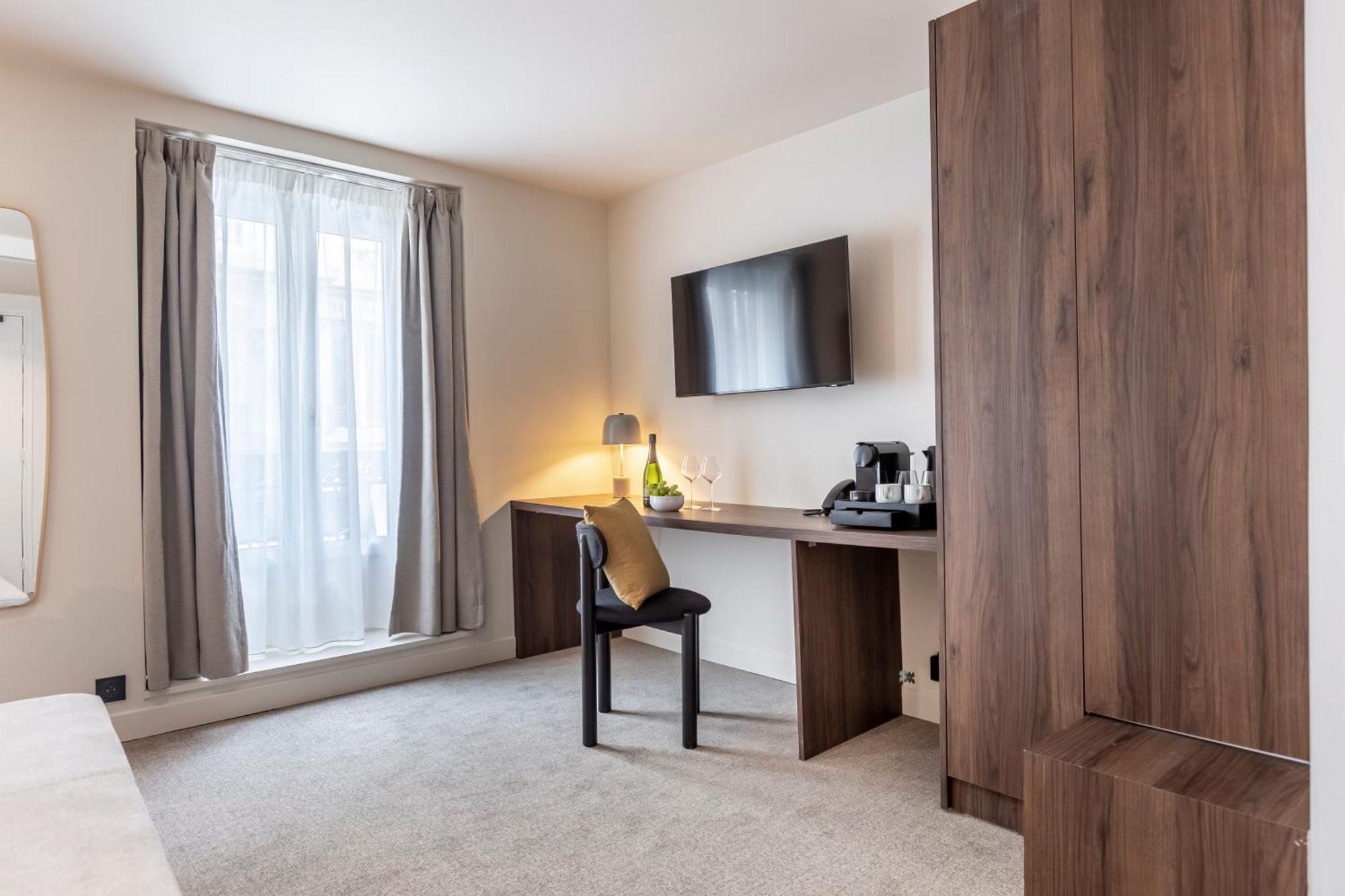 Le Monsieur By Sweett Hotel Paris Bilik gambar