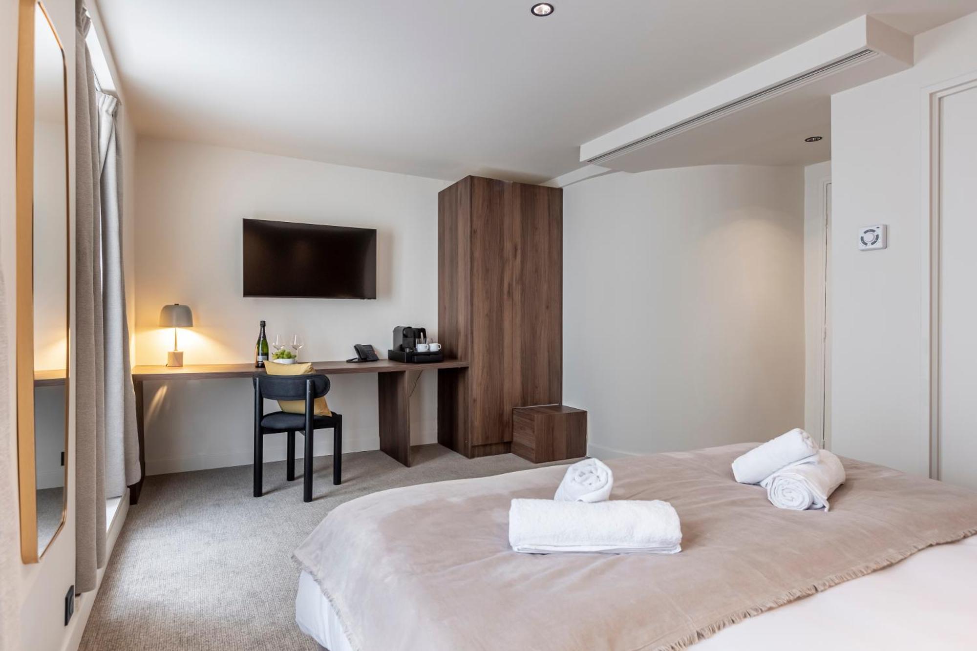 Le Monsieur By Sweett Hotel Paris Bilik gambar