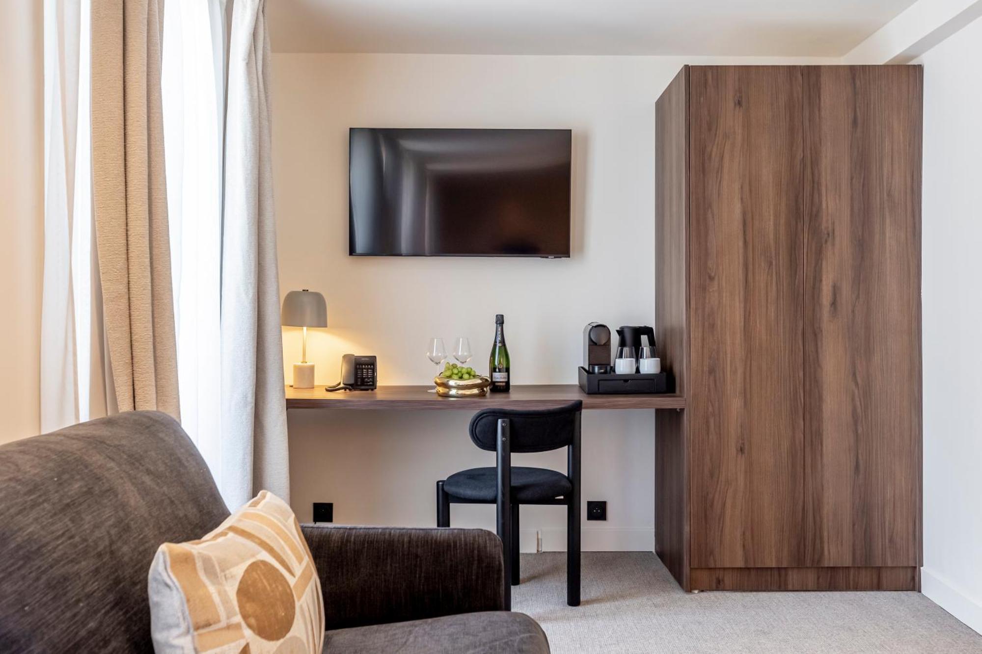 Le Monsieur By Sweett Hotel Paris Bilik gambar