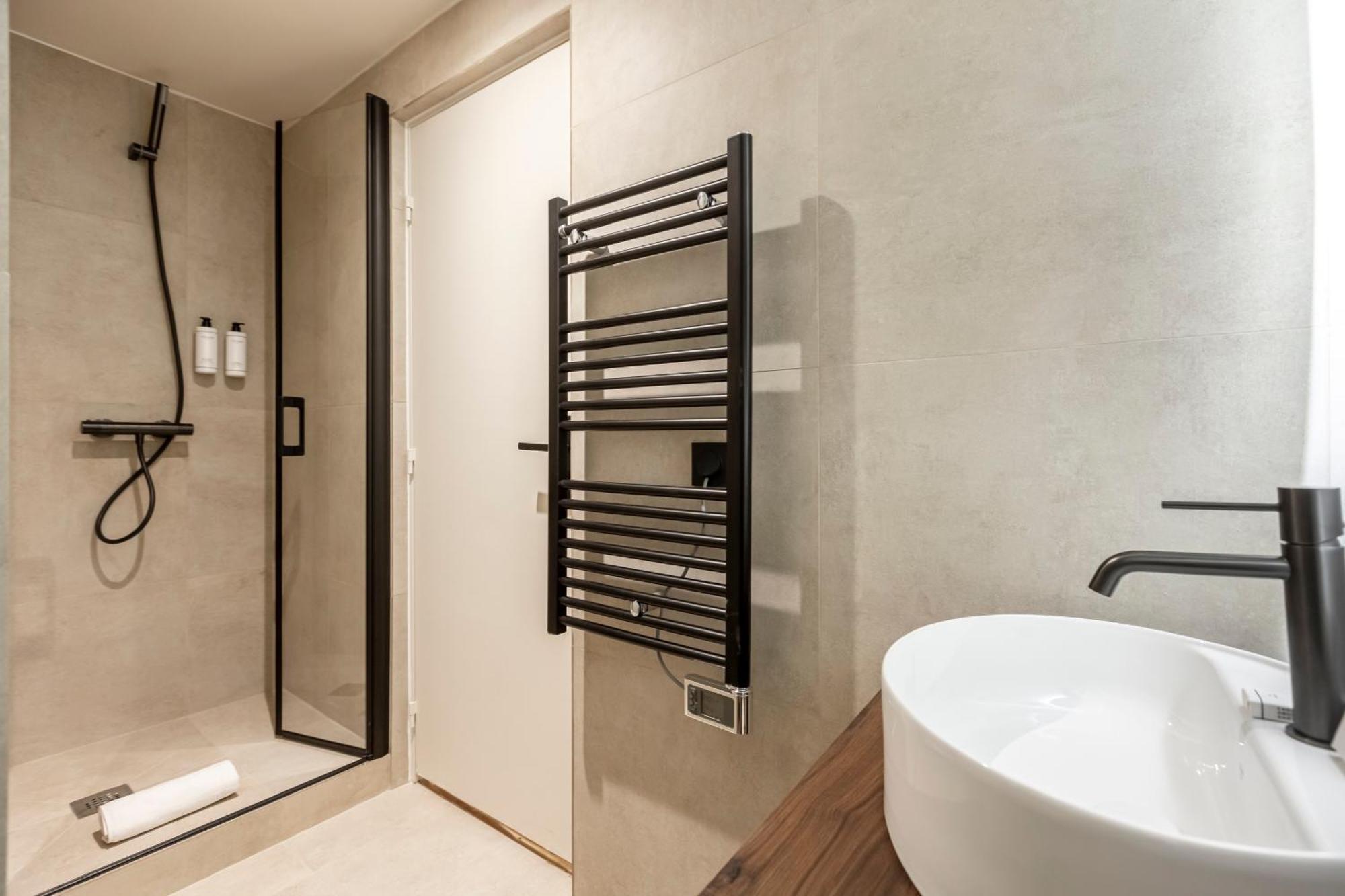 Le Monsieur By Sweett Hotel Paris Bilik gambar