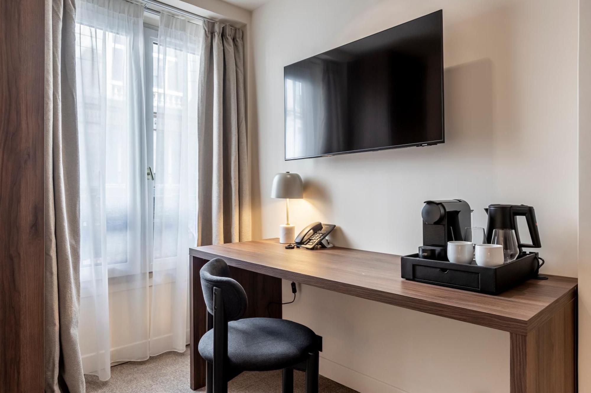 Le Monsieur By Sweett Hotel Paris Bilik gambar