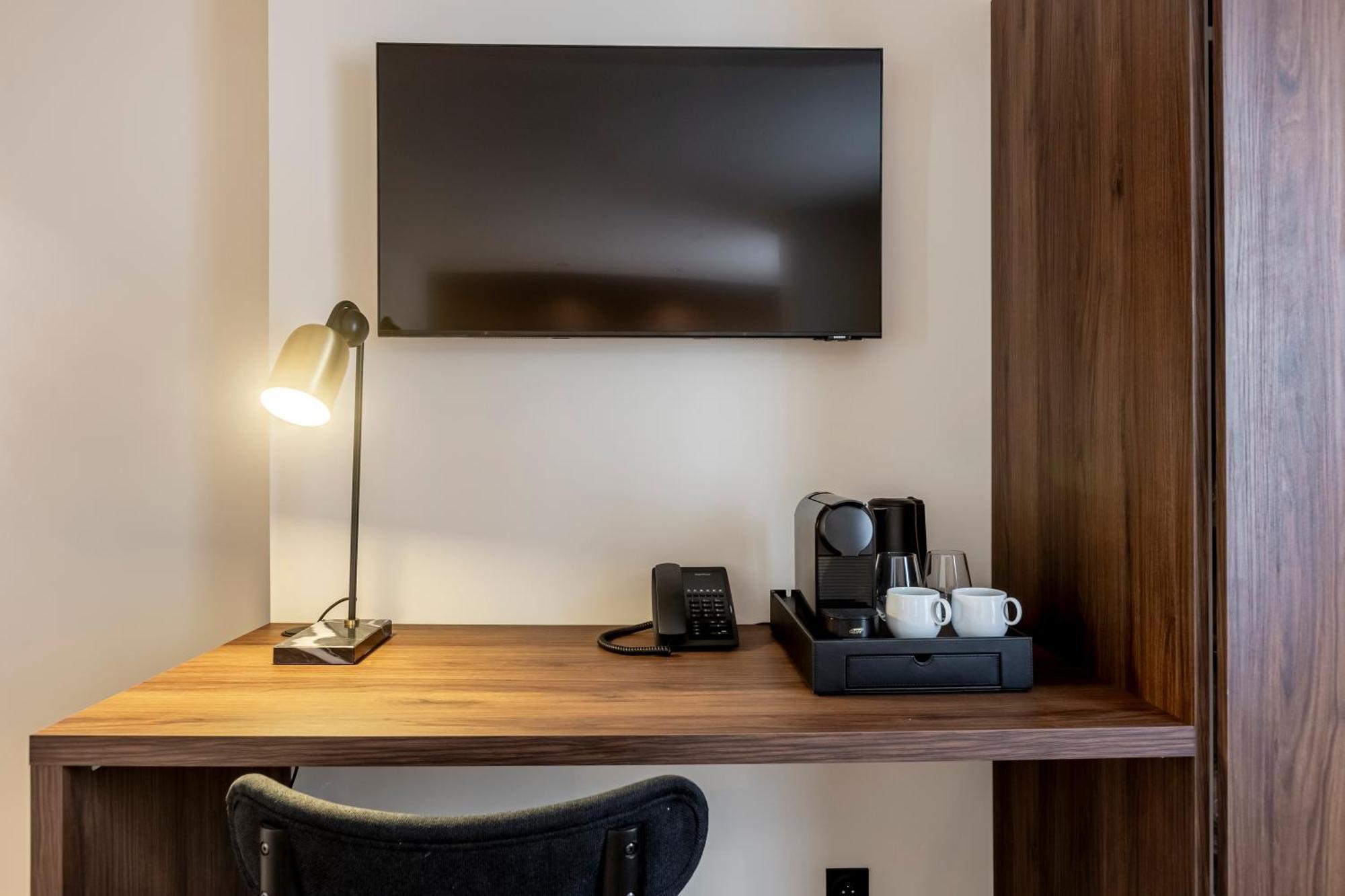Le Monsieur By Sweett Hotel Paris Bilik gambar